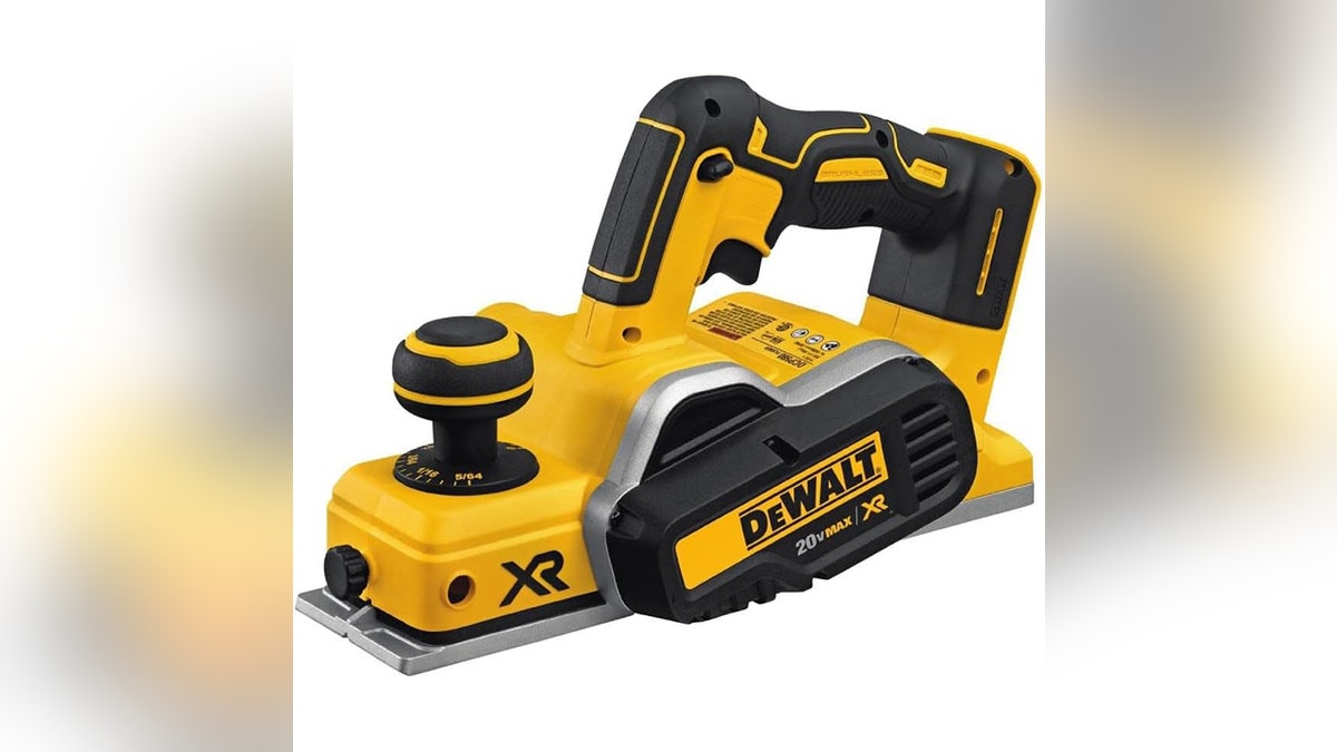 Smooth and level wood with this cordless planer.