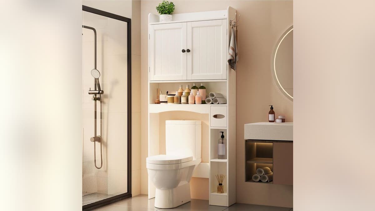 This storage unit gives your bathroom a farmhouse feel.