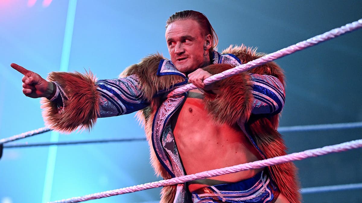 Ilja Dragunov enters the ring during SmackDown at OVO Arena Wembley.