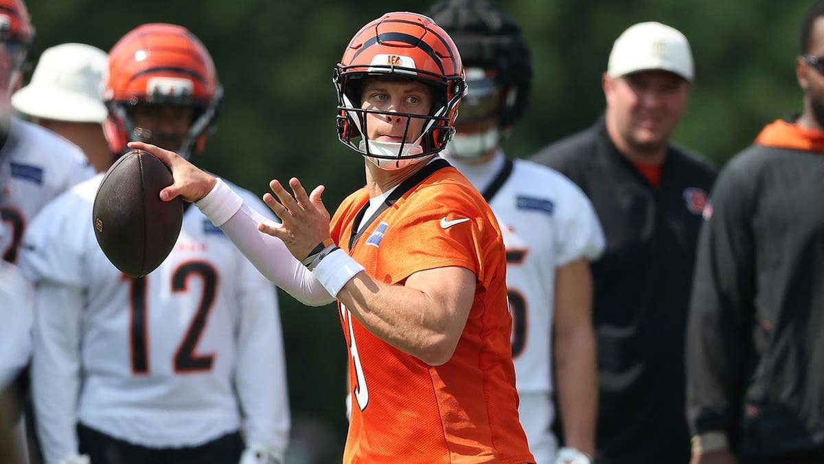 Joe Burrow performs during Cincinnati Bengals training camp at Kettering Health Practice Fields.