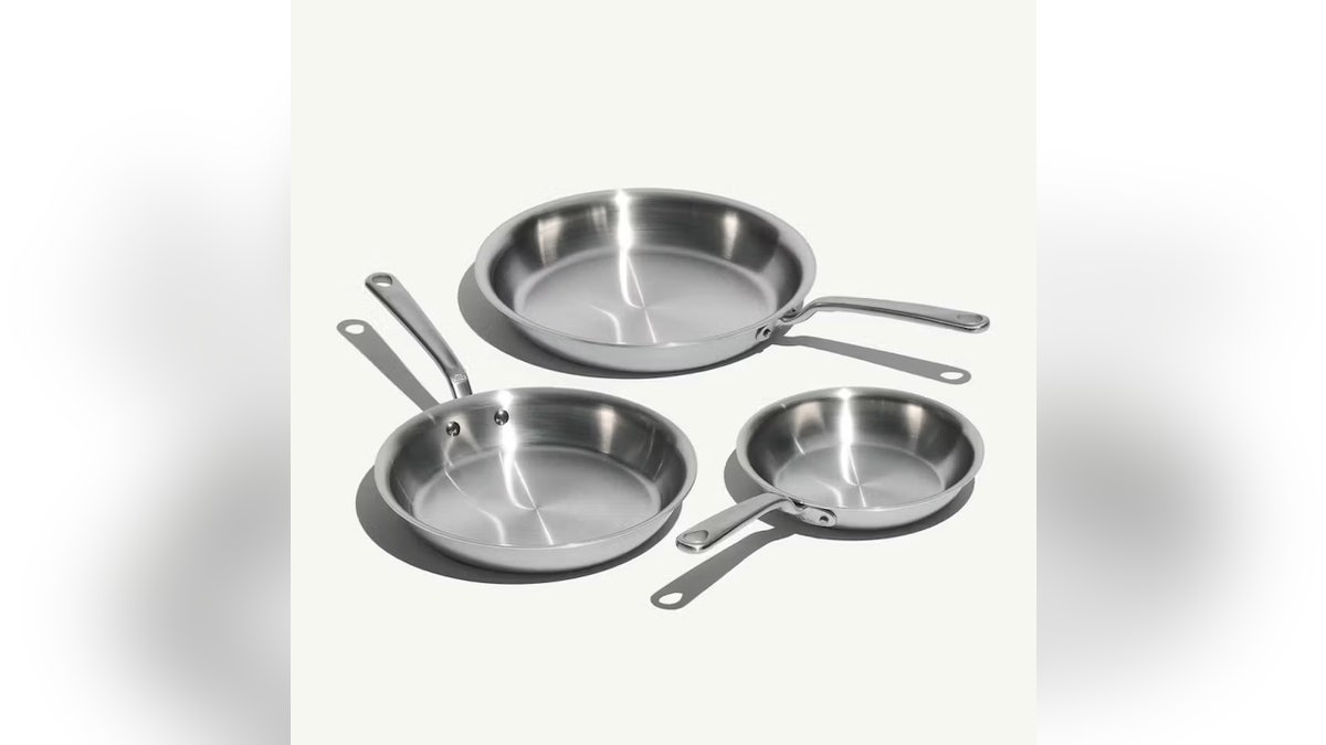 This set is compatible with gas, electric and induction cooktops.