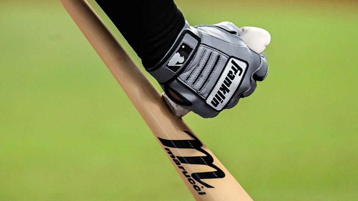 Marucci bat
