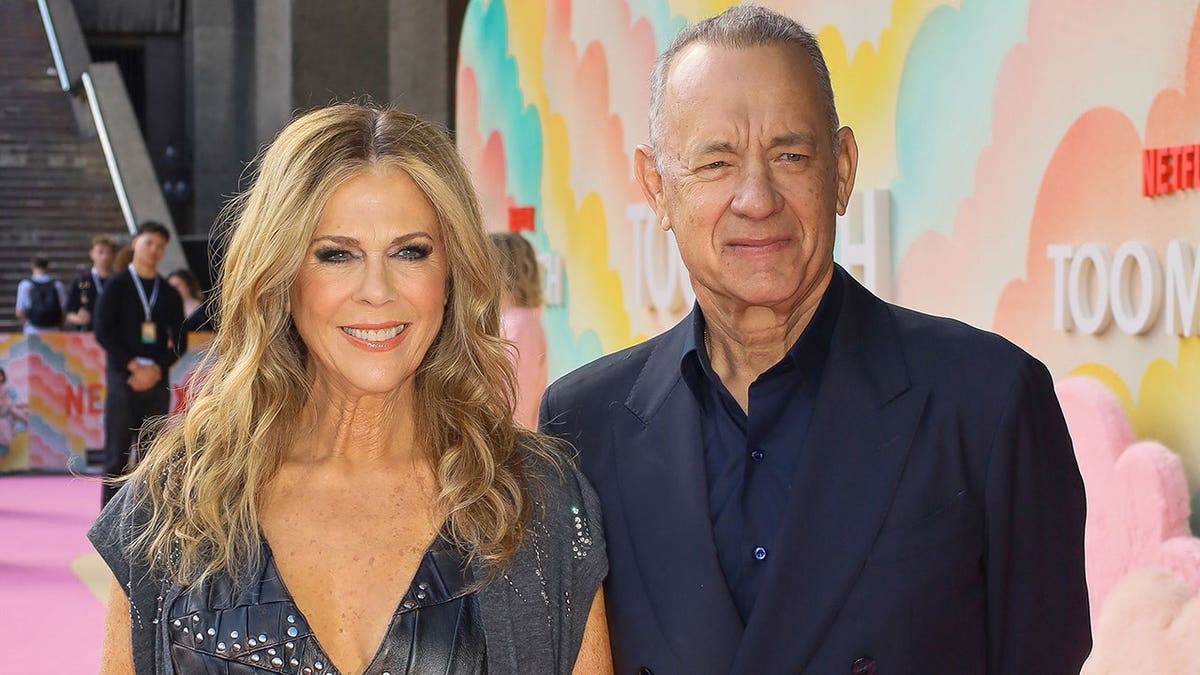 Tom Hanks y Rita Wilson en una proyección especial de «Too Much» en Londres, en junio de 2025.