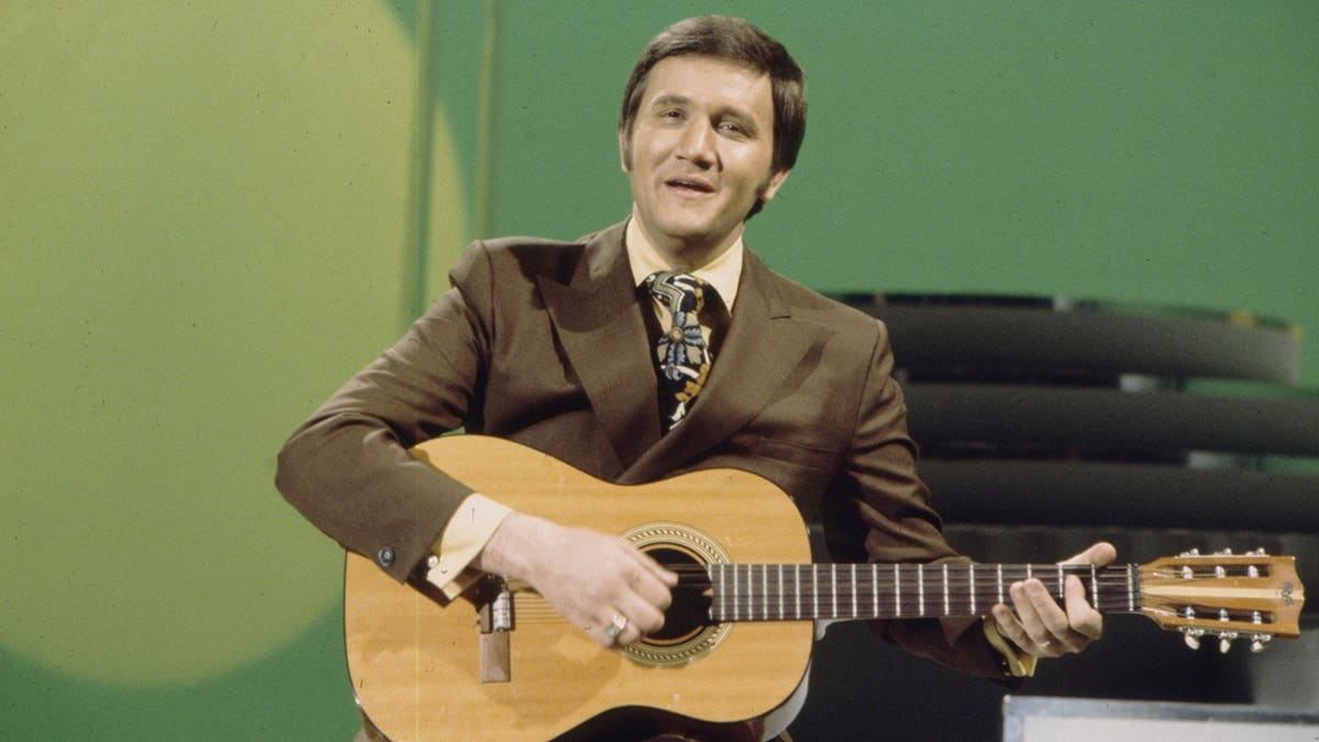 Roger Miller at the 5th Academy of Country Music Awards in 1970.