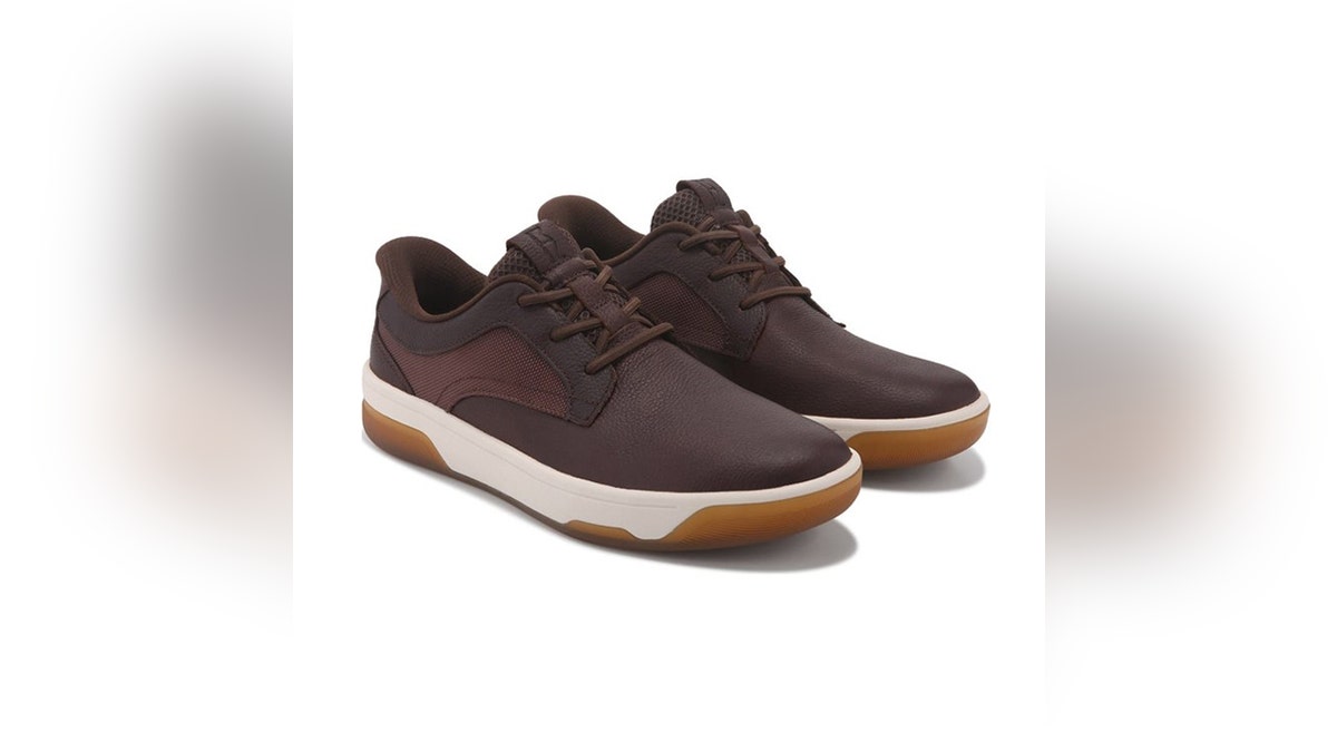 Leather and memory foam come together to create an office-ready shoe.