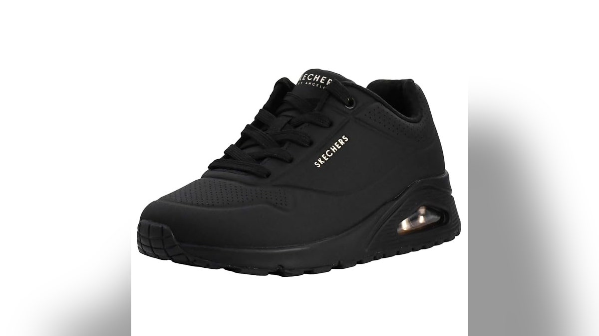 A 1.5-inch heel makes these Skechers fashionable.