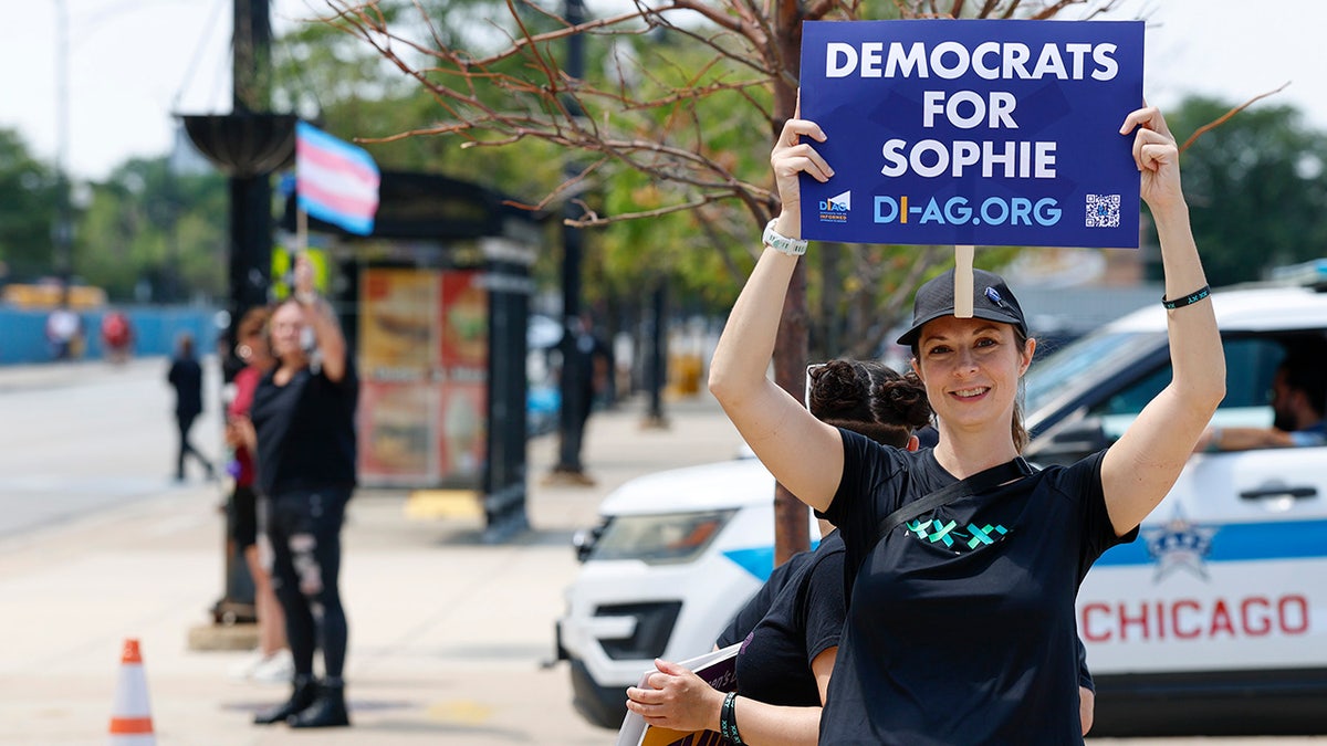 Sophie Cunningham supporter outside the United Center