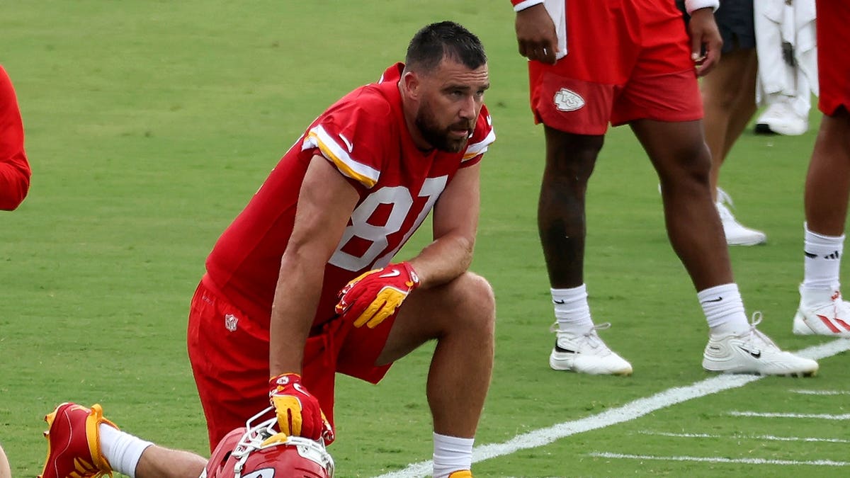 Fans stunned at Travis Kelce's training camp physique after nuptials to Taylor Swift