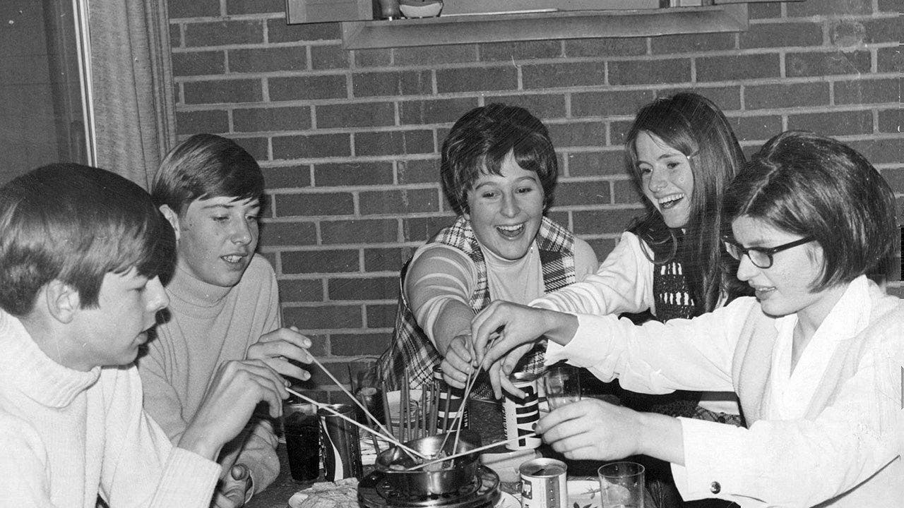 foxnews.com - Teresa Mull - From fondue to casseroles: Classic 1960s foods that defined a generation