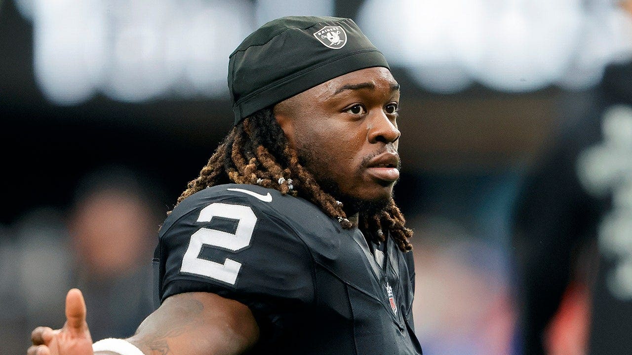Thumbnail for Raiders star Ashton Jeanty suffers apparent leg injury during training camp practice, helped off field