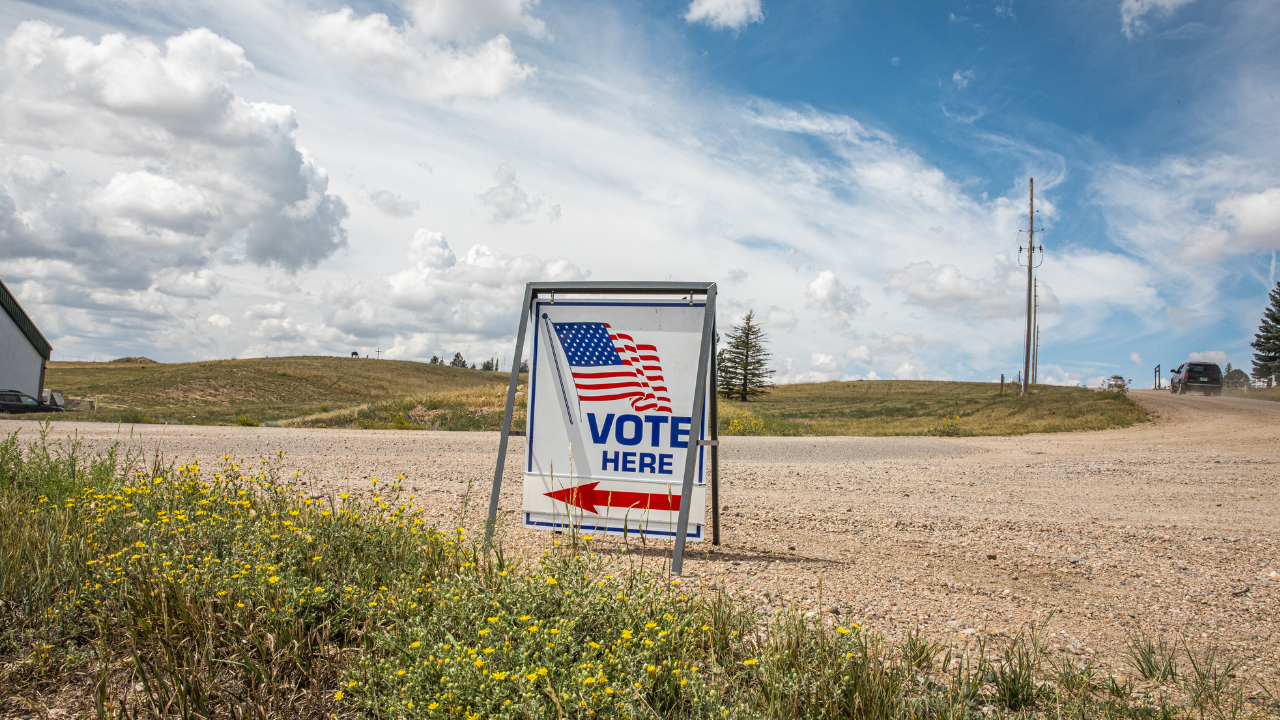 Eric Barlow wins Wyoming GOP primary to become the Republican nominee for governor; he will face Democrat Kenneth Casner in the general election.