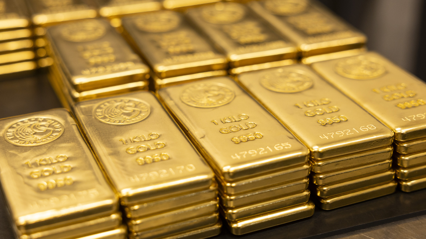 全球央行掀黄金增持狂潮！89%预计储备增长，45%计划大举加仓
