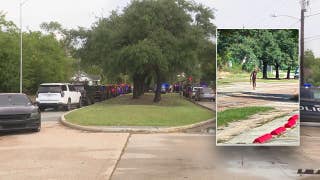 Houston police shoot gunman who indiscriminately fired on vehicles, injuring a mother and daughter