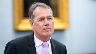 Dem establishment strikes back as longtime incumbent fends off progressive challenger