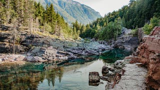Man plunges 120 feet into creek while taking photo at famous national park