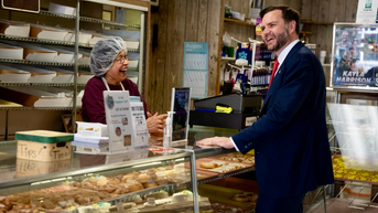 Ohio bakery workers expected a Vance visit — then got invited into his motorcade - Fox News