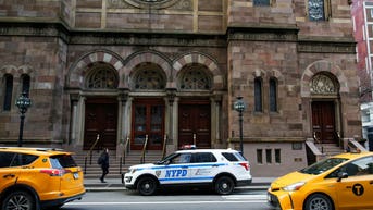 Man charged with assault, hate crimes after allegedly disrupting Shabbat services at NYC synagogue - Fox News