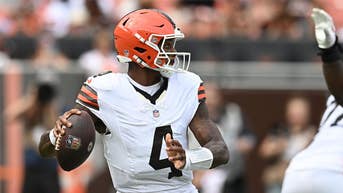 Deshaun Watson booed in Cleveland after poor outing gives Shedeur Sanders opening - Fox News