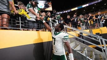 Jets fans won't do it but maybe they should pump brakes after Smith's one-drive debut - Fox News