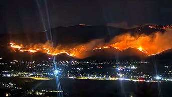 Nevada brush fire surges beyond 10,500 acres as officials urge residents to evacuate - Fox News