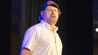 Comedian blasts left after being branded a ‘maggot’ for supporting Trump policy - Fox News