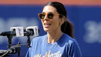 'Sopranos' star sings national anthem at Mets game on same day fellow castmember dies - Fox News