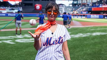 Famous TV commercial star delivers a strong first pitch before Mets game - Fox News