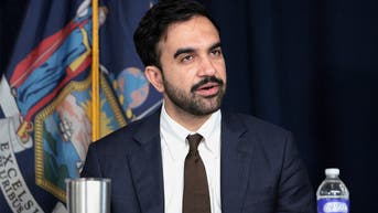 El sindicato de profesores de Nueva York se vuelve contra Zohran Mamdani después de que este les demandara por el aumento salarial - Fox News