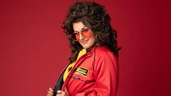 Country star Hannah Dasher says famous, married celebrity once slid into her DMs