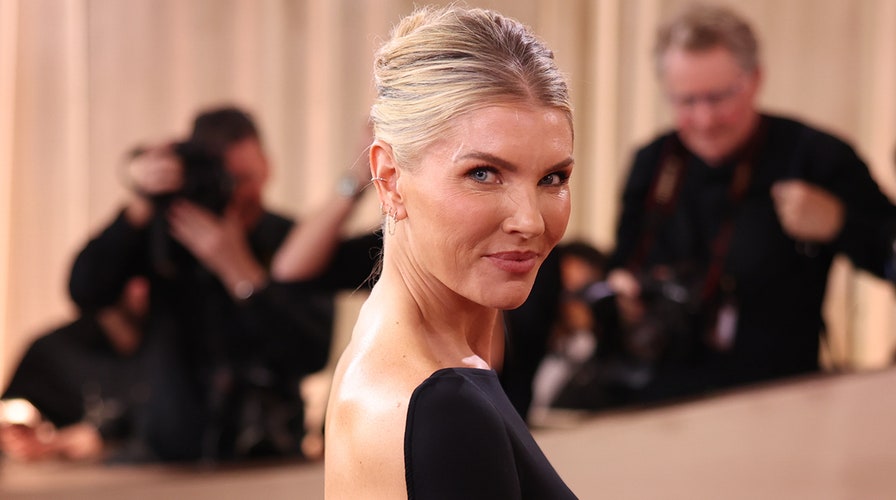 Amanda Kloots defends dating again after husband Nick Cordero's death