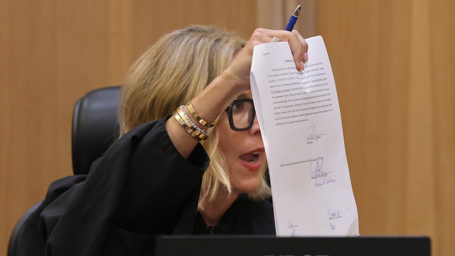 El juez que presidió la sesión en la que Courtney Clenney se declaró culpable