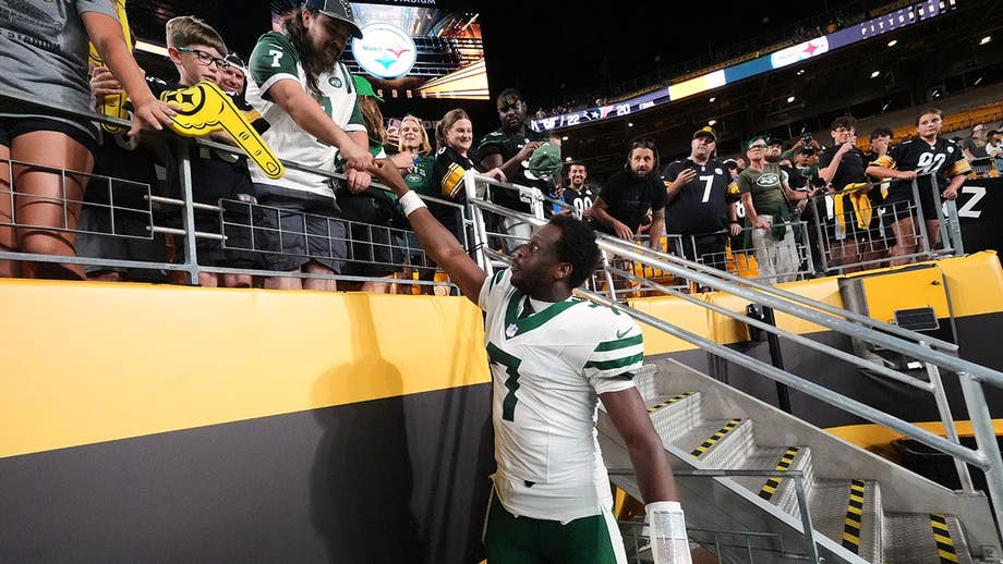 Jets say Geno Smith delivers 'exactly what we were looking for' in 2026 debut, so here comes the overreaction