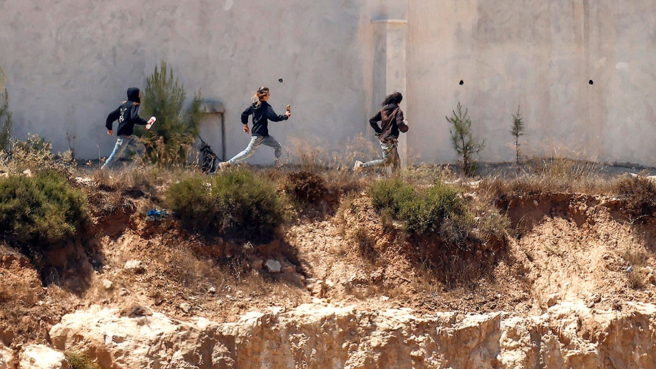 US Ambassador Huckabee slams extreme group of Israeli settlers for seizing Palestinian homes on West Bank