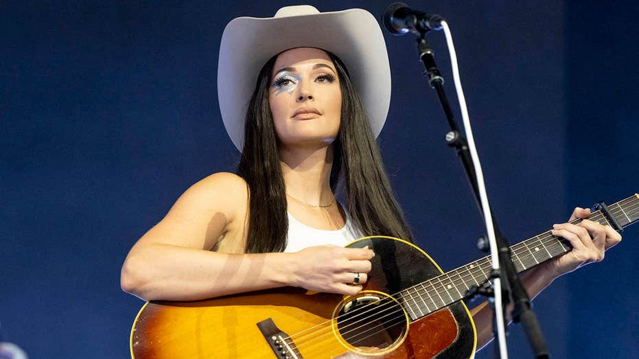 Kacey Musgraves divides fans with immigrant children’s plea, faces boycott calls to ‘shut up and sing’