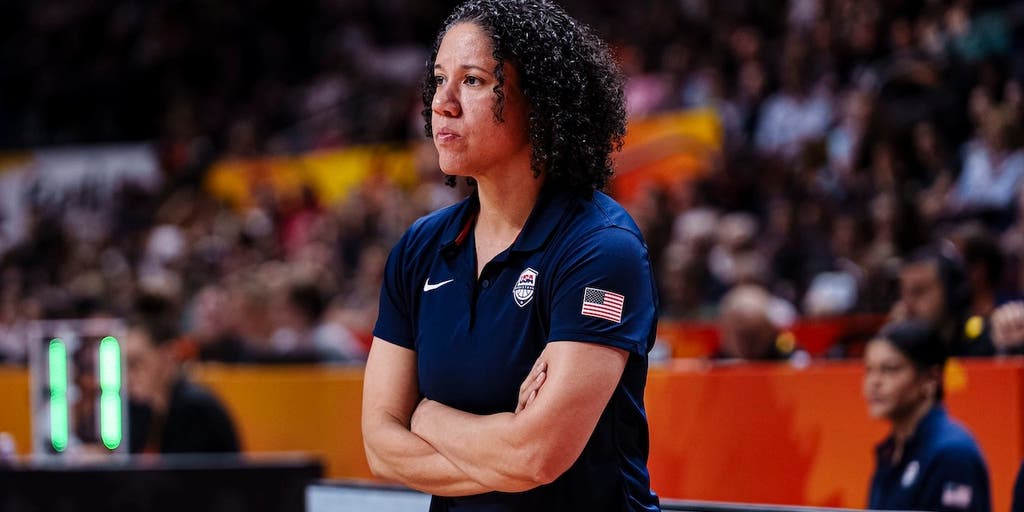 Team USA coach Kara Lawson speaks out on prognosticators after dominant FIBA World Cup win over Hungary