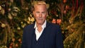 Kevin Costner sparks romance rumors after grocery run with lifestyle coach - Fox News