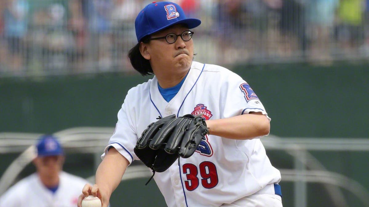 Min Hur gets ready to throw