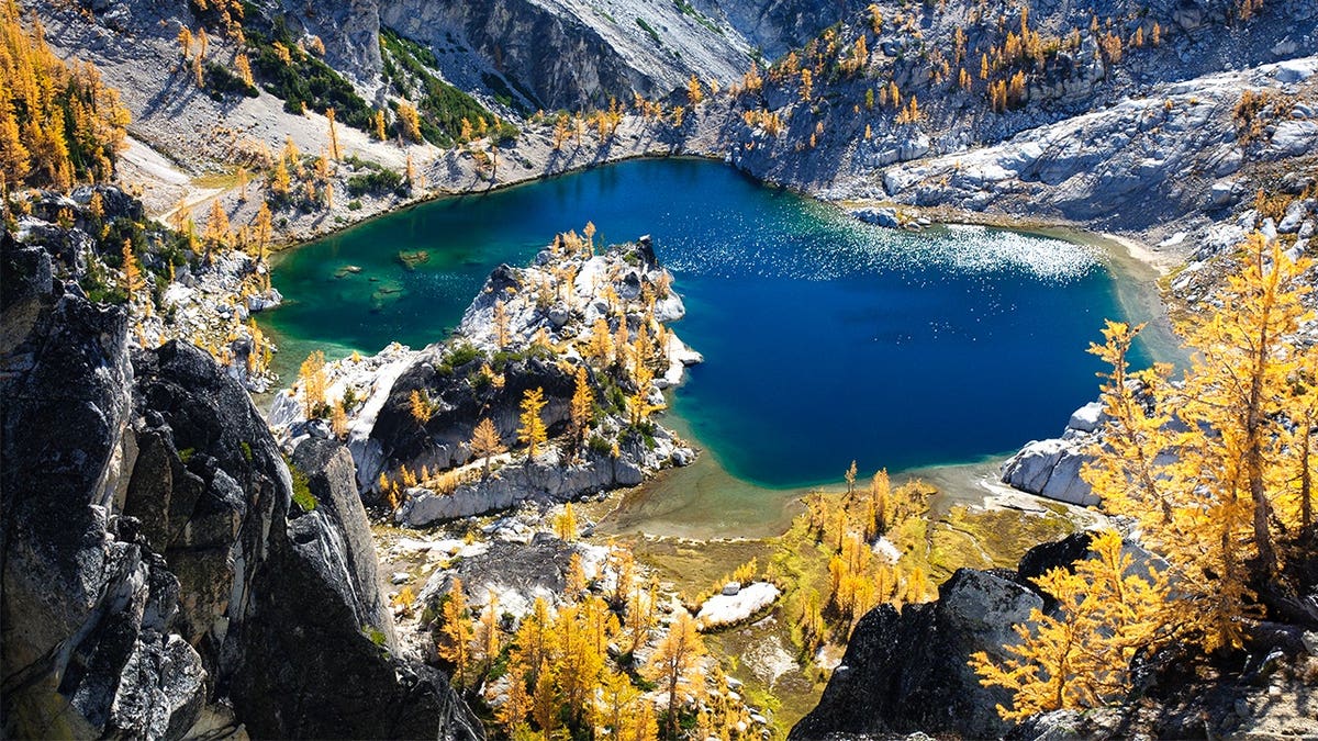 Crystal Lake in the Enchantments