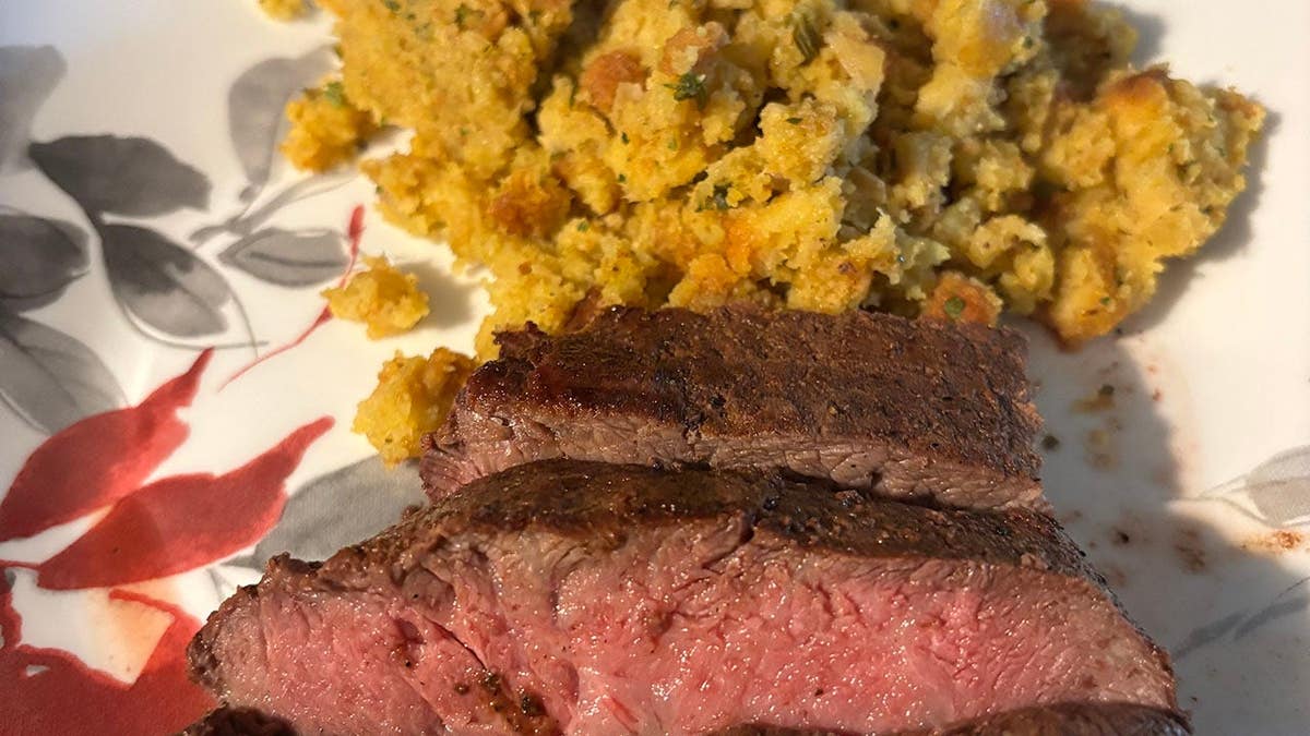 Screencaps reader Bob sends in his meat from his summer weekend grilling session.