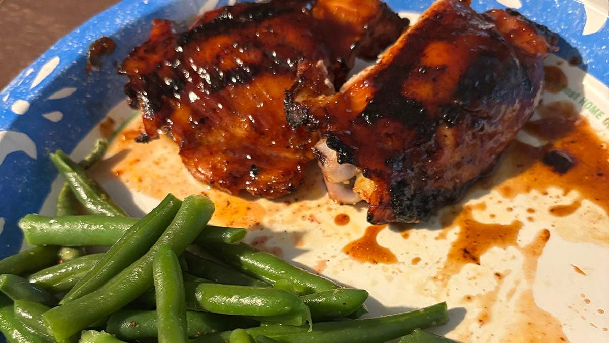 Screencaps reader Bob sends in his meat from his summer weekend grilling session.