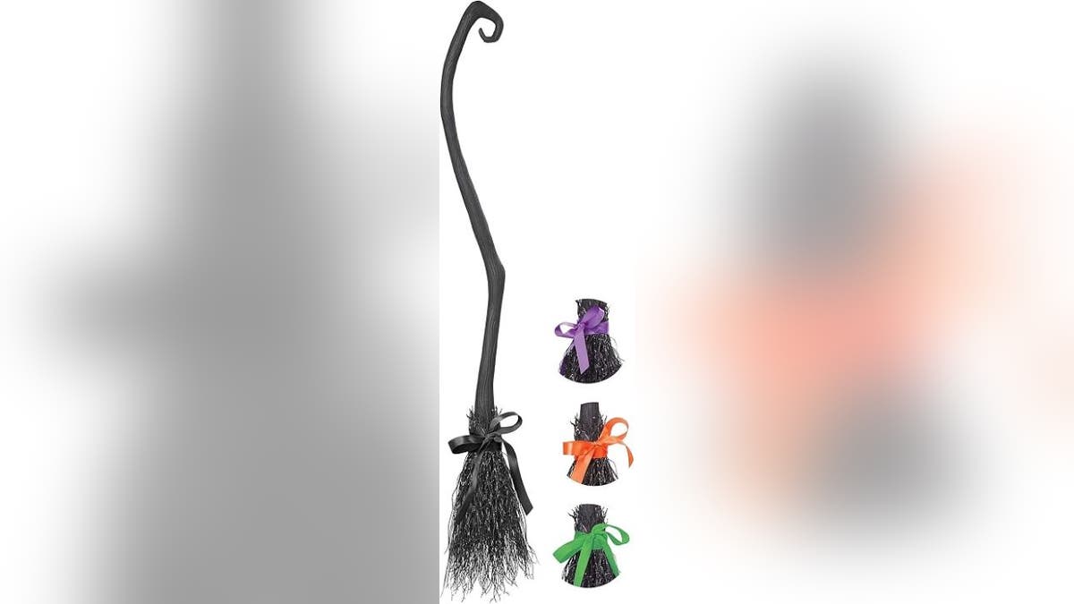 Switch out the ribbon on this broom depending on your mood.