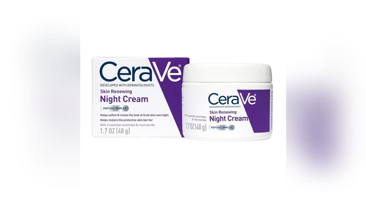 Wake up with well-moisturized skin. 