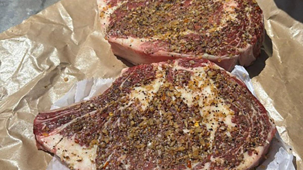Screencaps reader Dennis from from Mesa, AZ shares his meat.