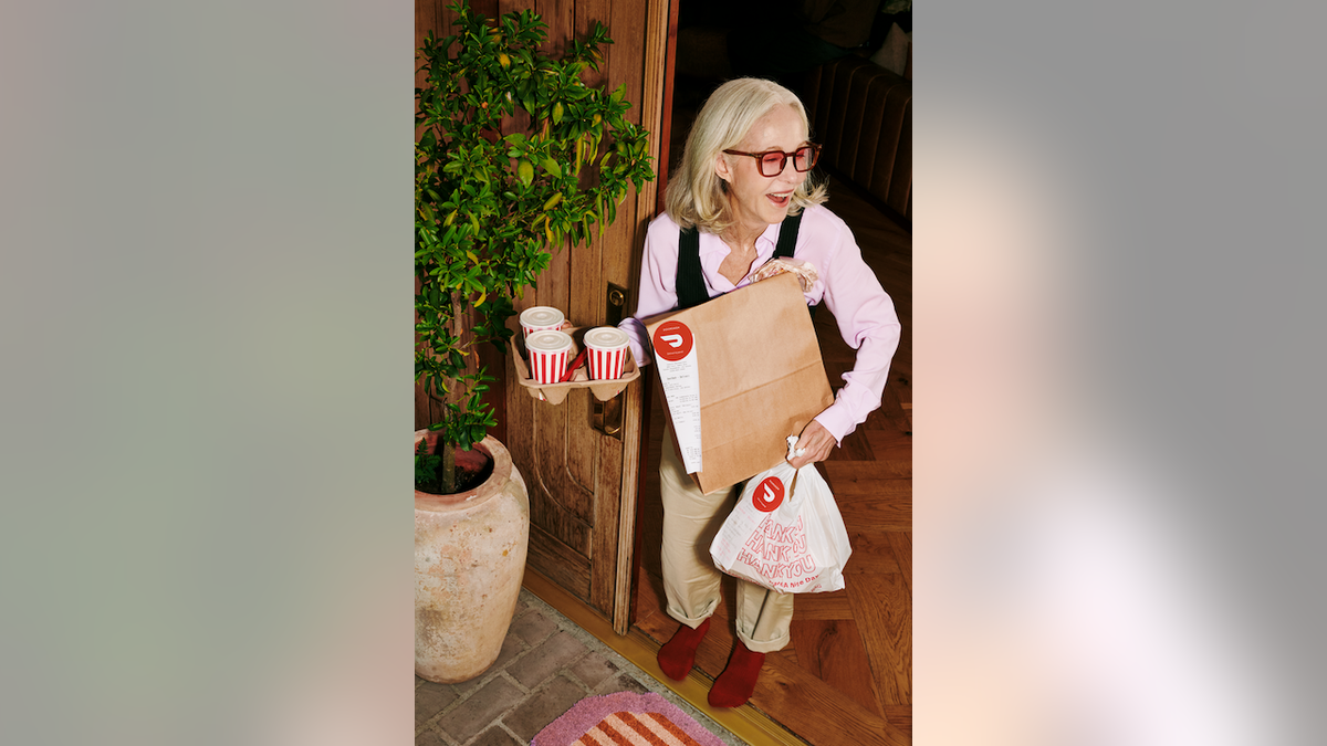 Get $0 deliveries from your favorite restaurants.