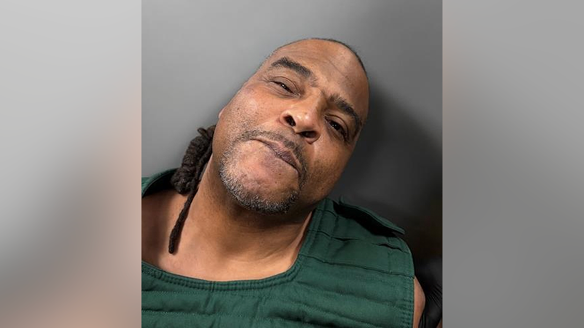 Booking photo of Emonnie Branch wearing a green garment