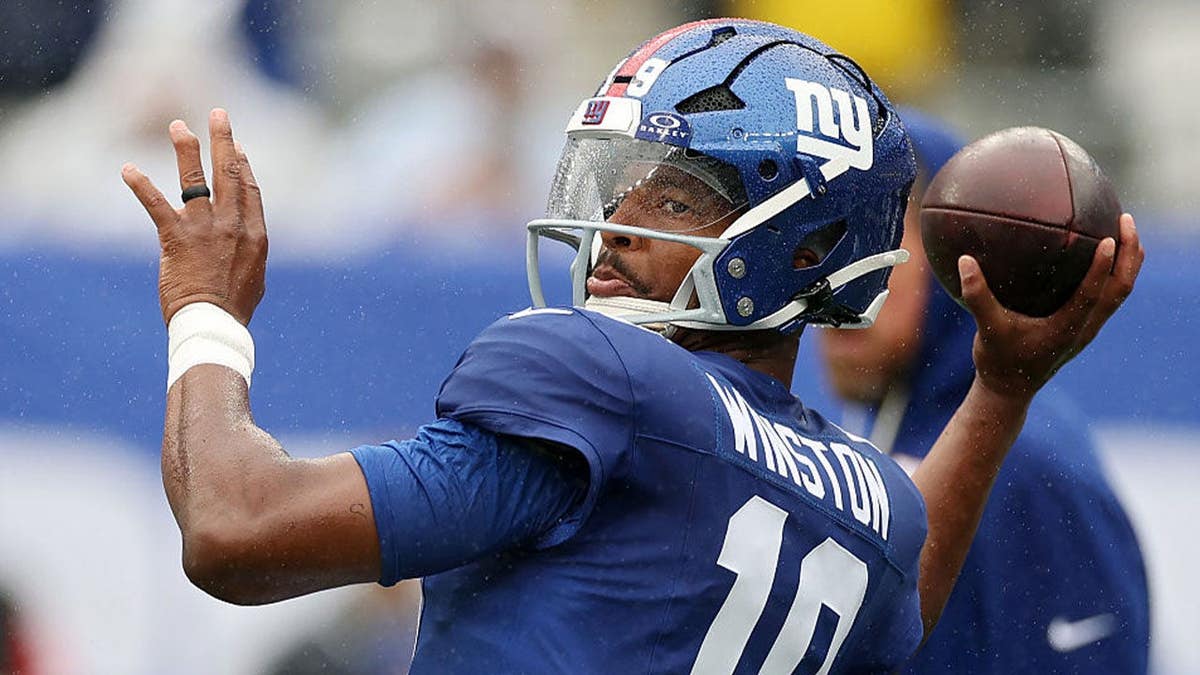 Jameis Winston #19 of the New York Giants
