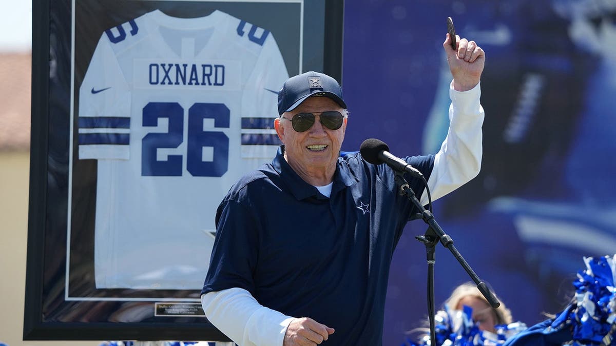 Jerry Jones speaks at training camp opening ceremonies in Oxnard, Calif.
