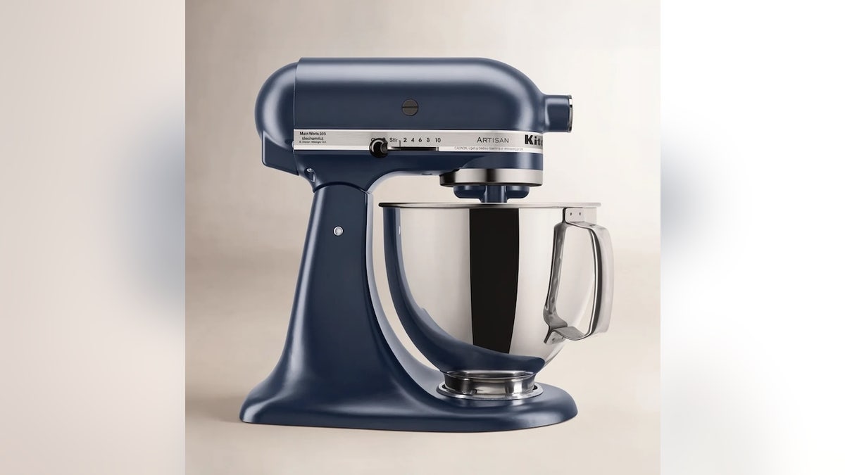 The 5-quart bowl can mix enough dough for up to nine dozen cookies or four and a half loaves of bread.