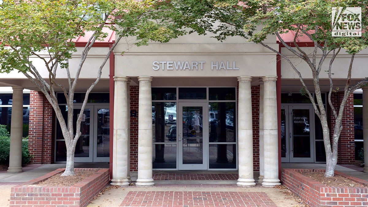 Off campus housing near Ole Miss campus was the scene of a drug death