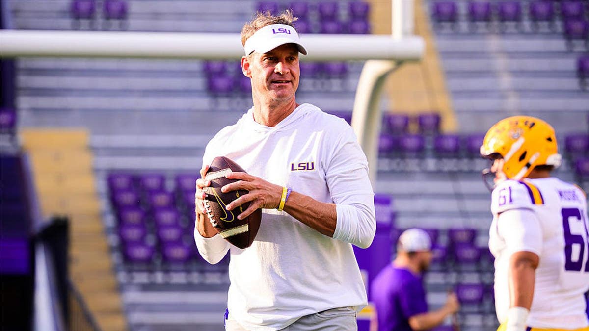 Head coach Lane Kiffin of the LSU Tigers